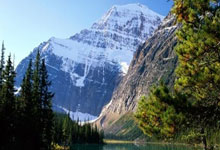 开云体育平台APP-摩洛哥瓦赫达防守体系调整，力求守住关键战局