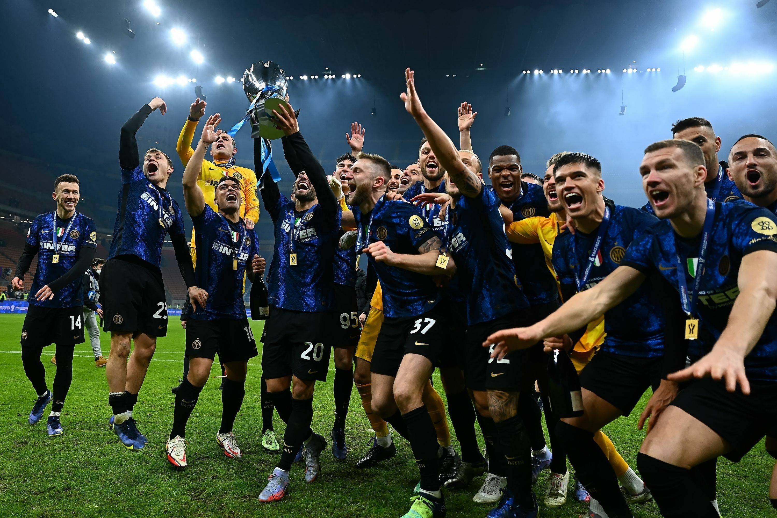 开云平台-实力相近的球队将剑拔弩张，谁能披荆斩棘取得最后的胜利？的简单介绍