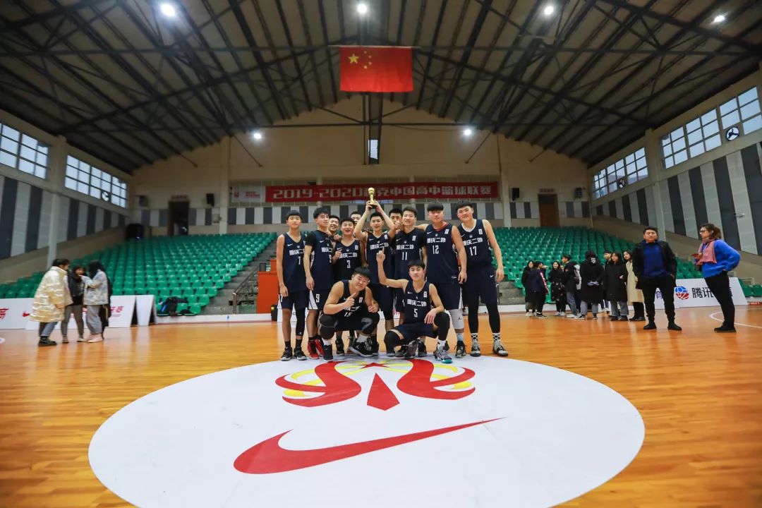 开云体育入口-关于强队盘踞冠军榜前列，看谁能坐上冠军宝座？的信息