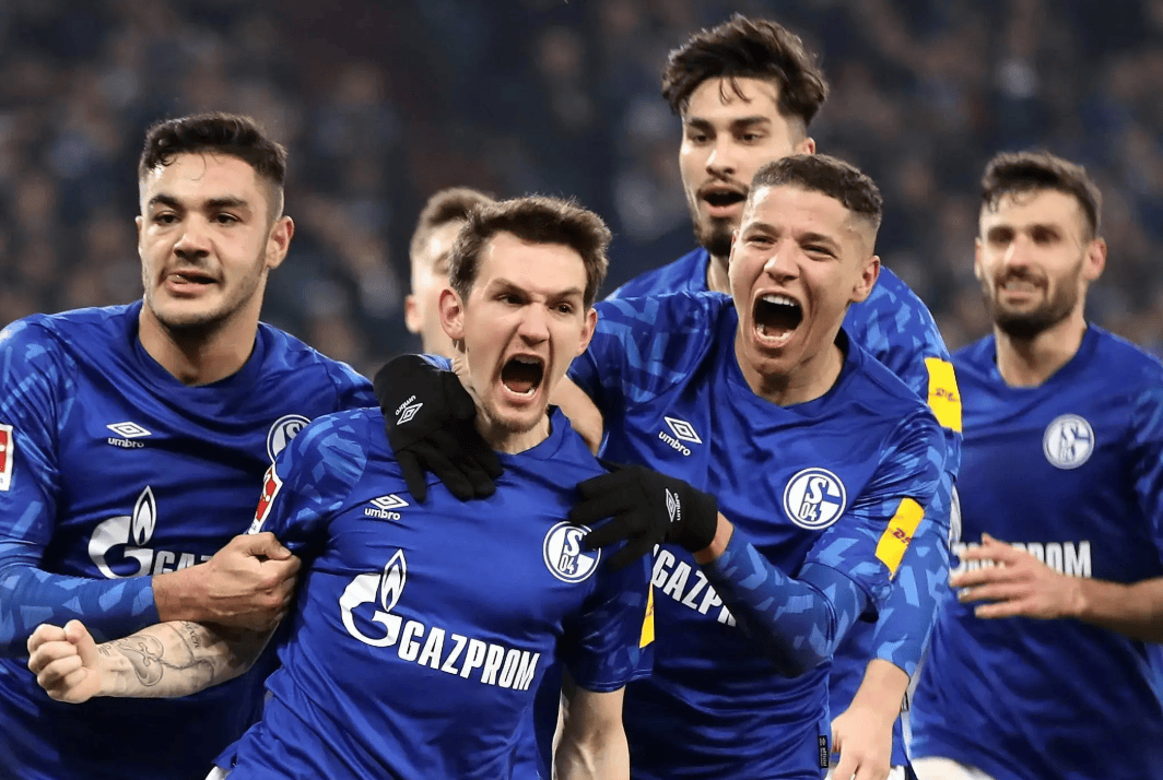 开云下载-尤文图斯神奇逆袭，晋级欧冠半决赛