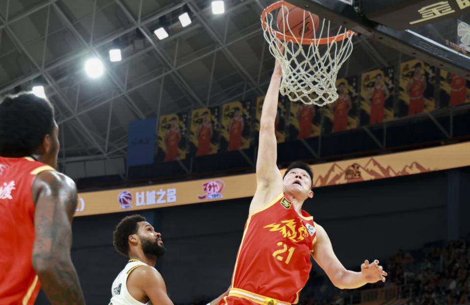 开云平台-包含广厦男篮大胜迎来连胜，士气高昂的词条