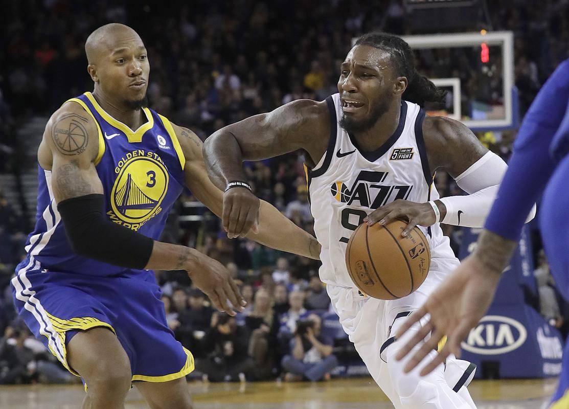 奇才队在客场惨败爵士队,遗憾失利 奇才队在客场惨败爵士队,遗憾失利