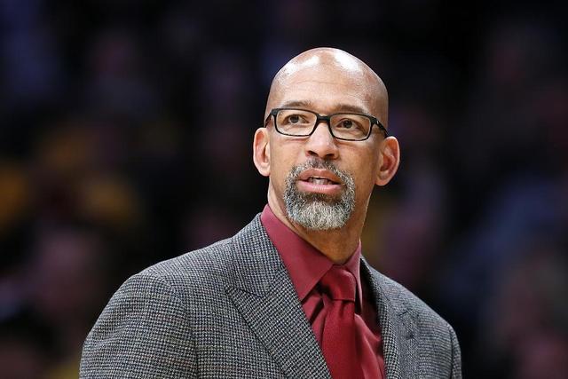 开云官网-关于荷兰队困境重重，全力拼晋级的信息