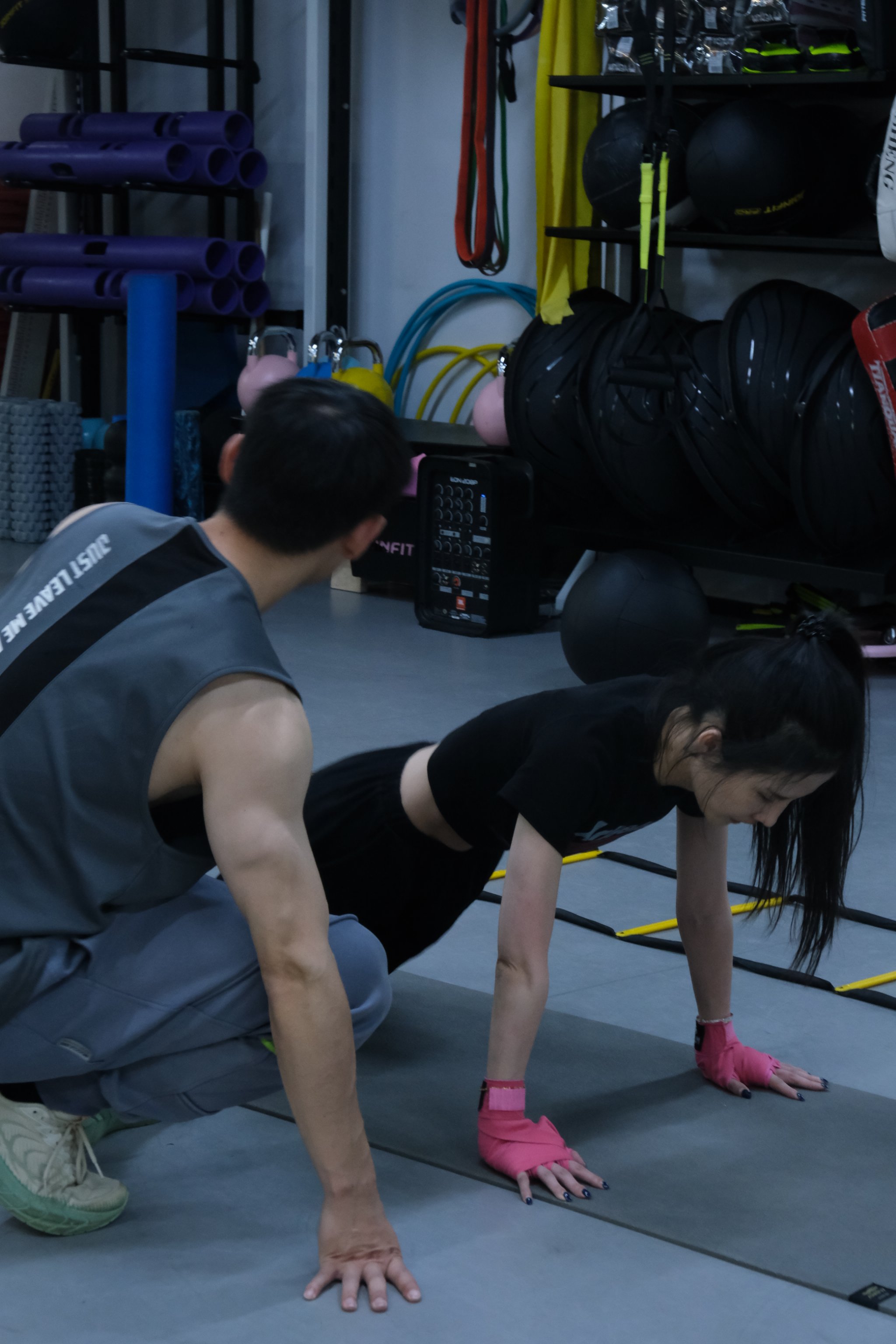 无畏挑战！运动员们为了胜利奋力拼搏