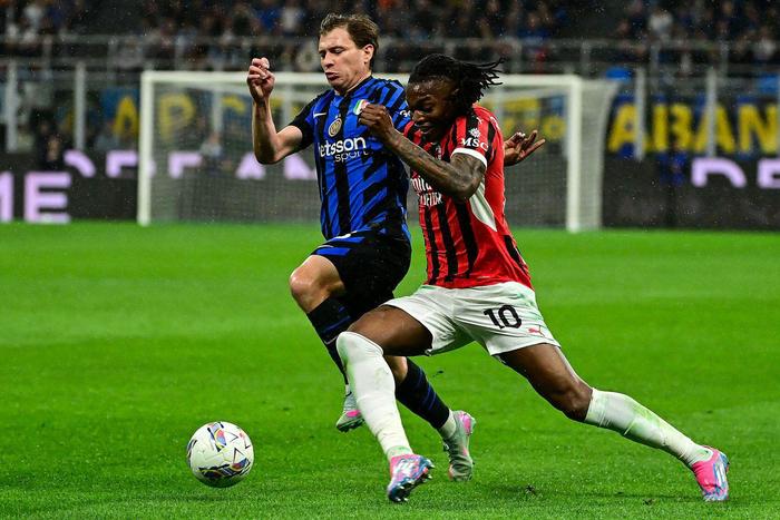 国际米兰客场战胜AC米兰，继续追赶榜首的简单介绍