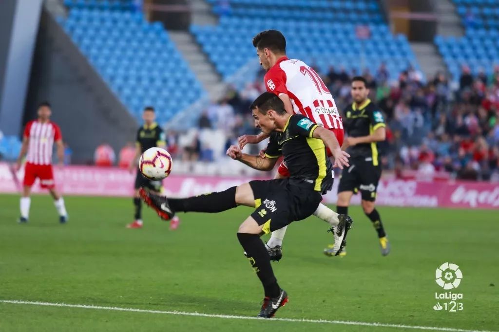 开云体育app-打破主场封锁，球队成功客场夺冠