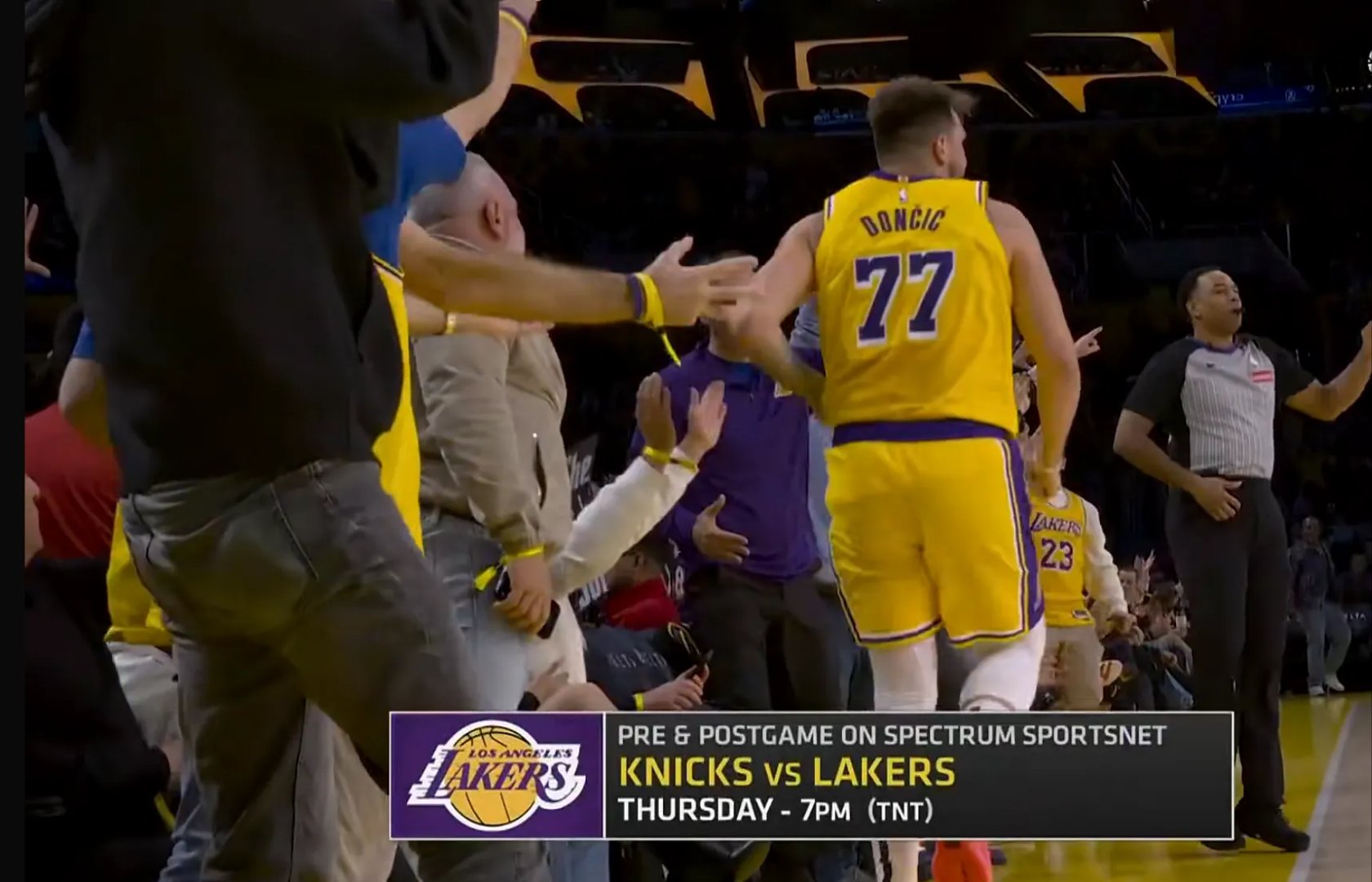 关于篮网队友默契配合，接连击败掘金夺冠的信息