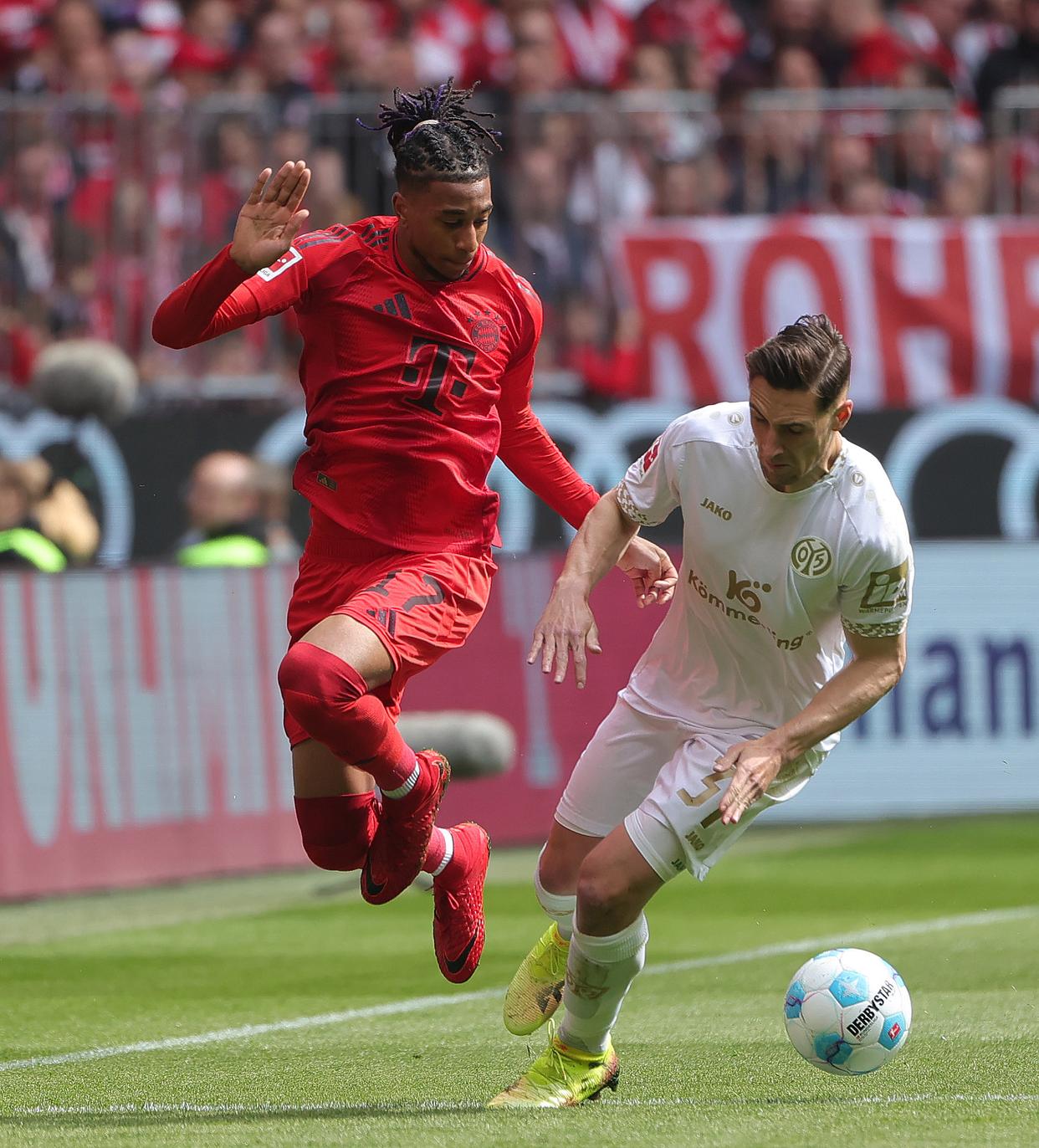 梅因茨足球队在德国足球榜上登顶