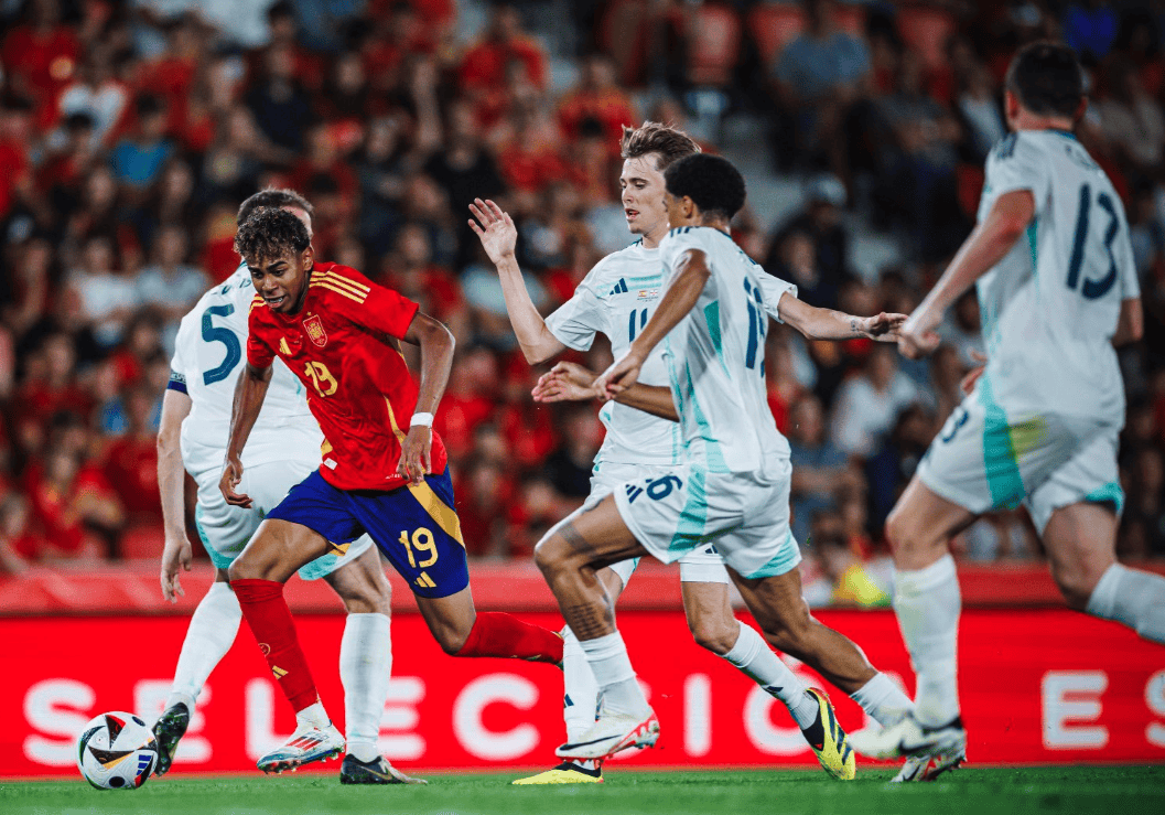 包含争夺晋级，欧洲赛场备战焦点青睐的词条