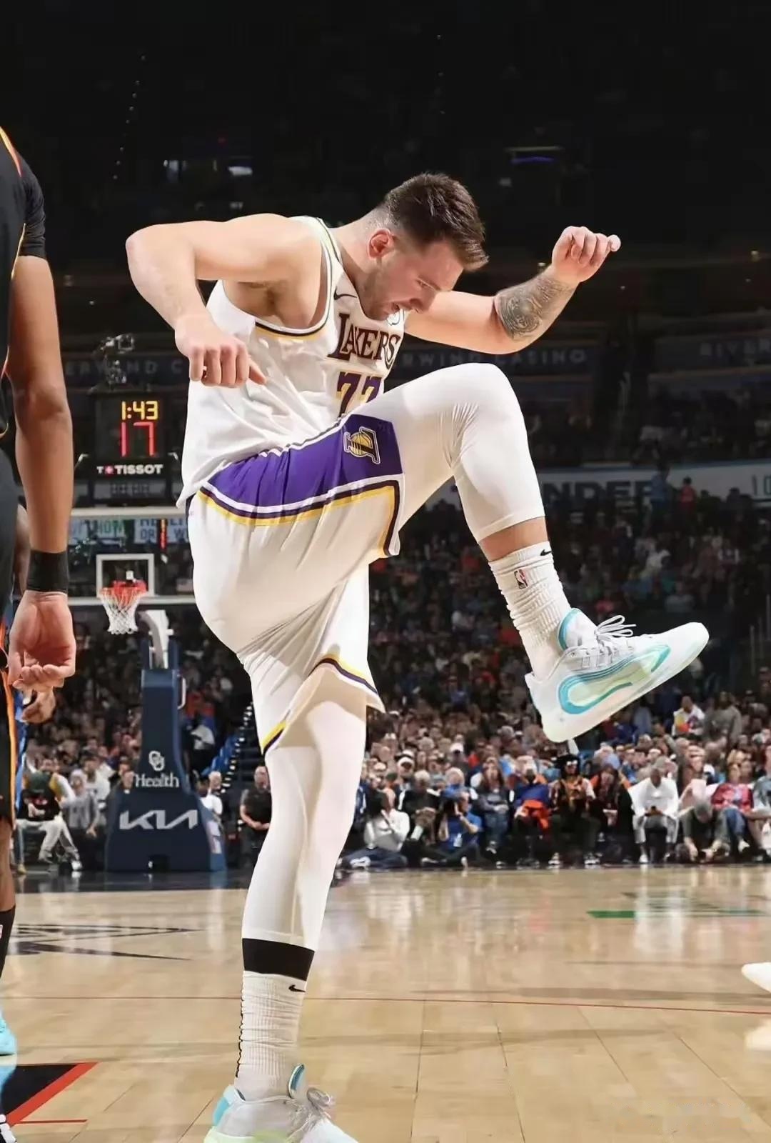 世界杯|湖人不敌,表现神勇的简单介绍 世界杯|湖人不敌,表现神勇的简单介绍