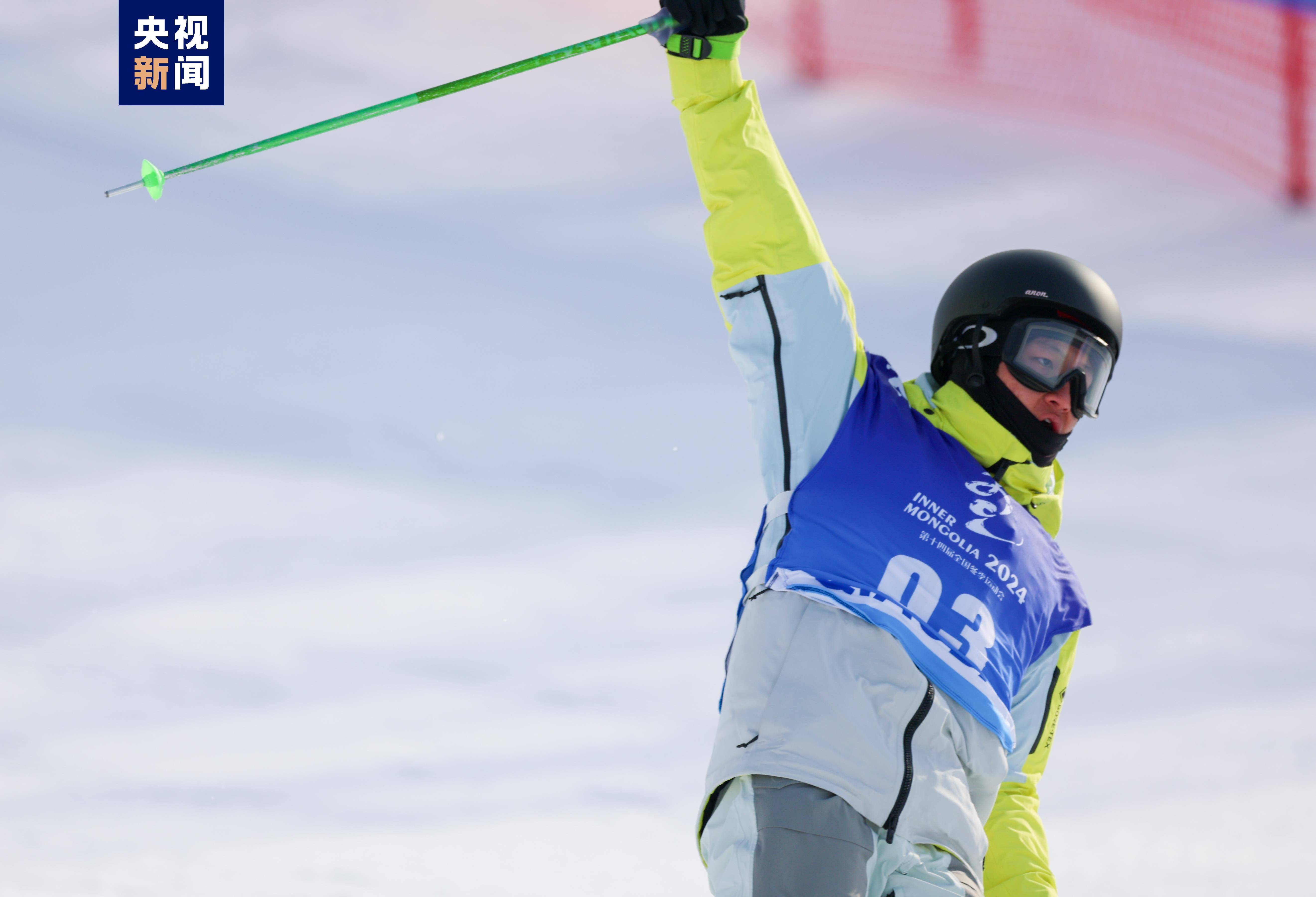 荷兰选手在滑雪比赛中取得好成绩
