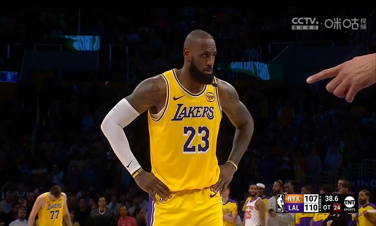 湖人连胜被终结，尼克斯主场豪取胜利