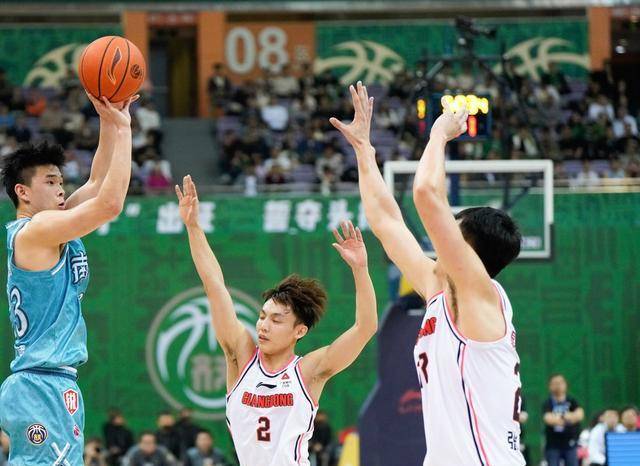 云南击败广东,取得宝贵胜利 云南击败广东,取得宝贵胜利