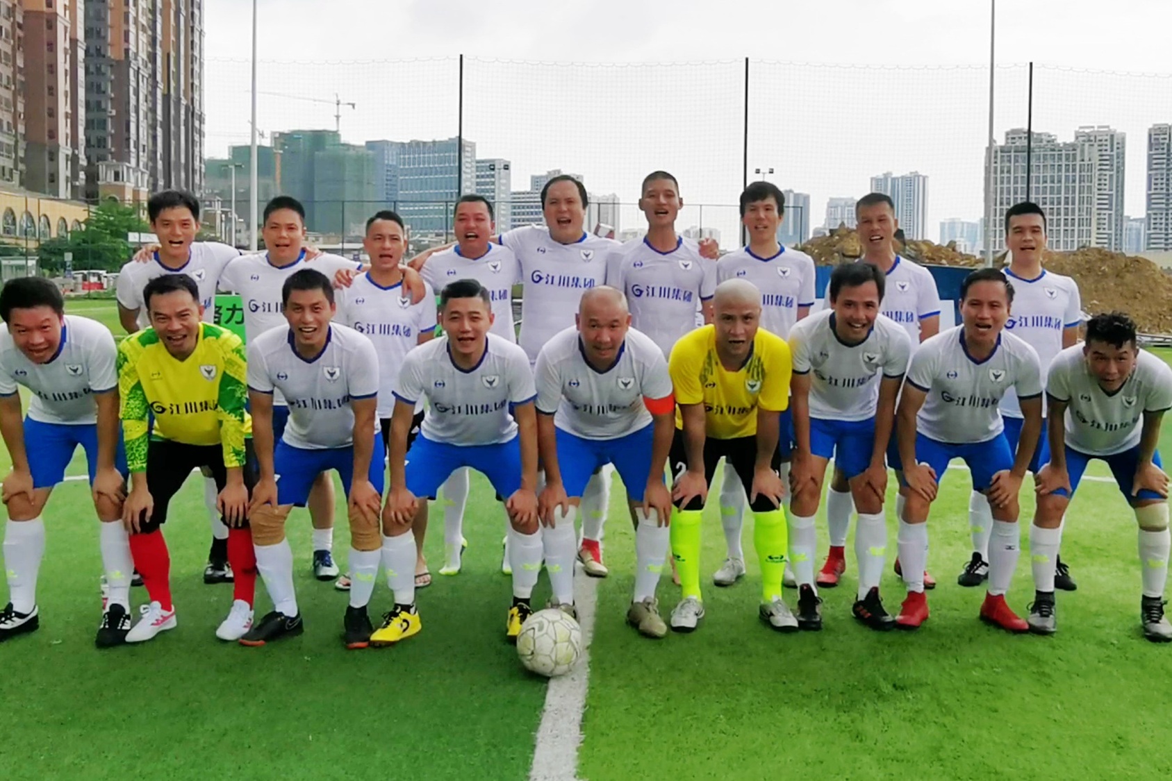 广西队凭借固执努力，成功摘取胜利