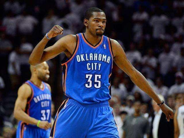 开云体育APP下载-雄鹿逆转公牛，克莱打破历史纪录的简单介绍