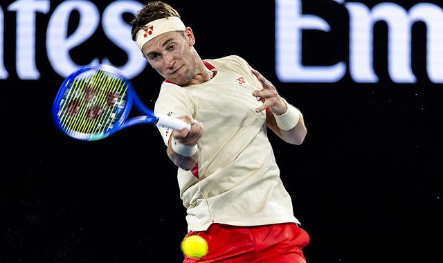 -澳网翻盘拉沃尔杯，鲁德点燃赛场