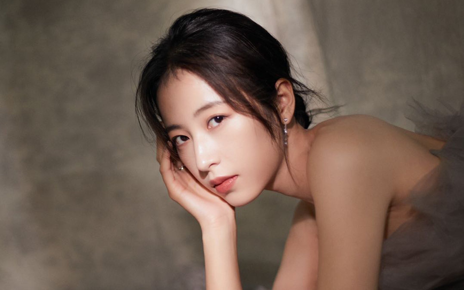 福克斯狂飙40分惊艳四座，灰熊加时决胜局险胜黄蜂