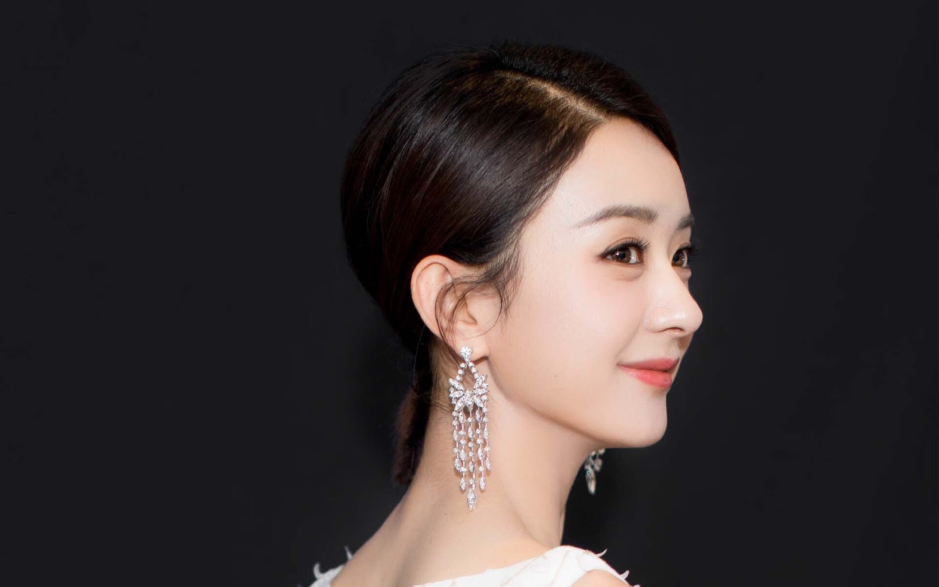 -西班牙对马赛，当努涅斯数据全面爆炸，我们看到的究竟是足球革命，还是数字幻象？