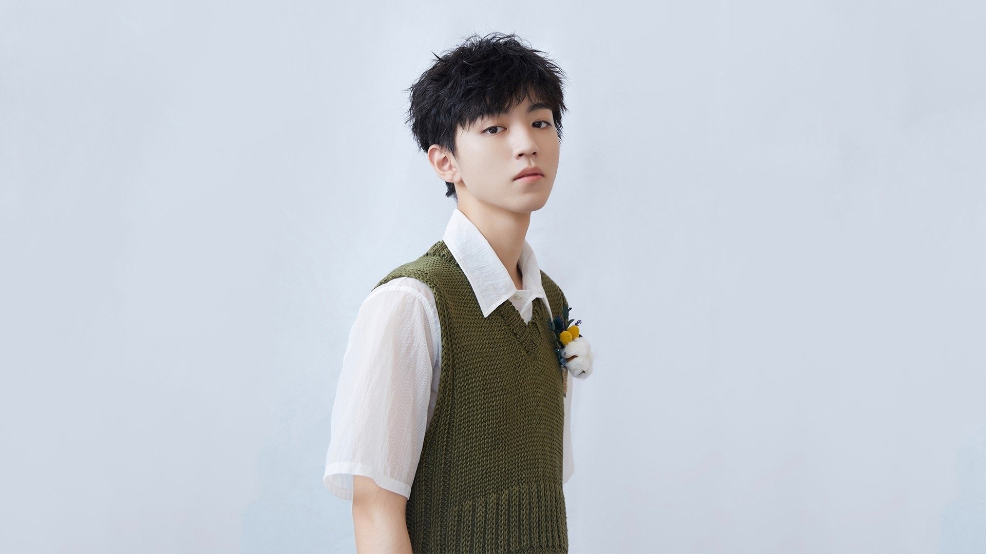 坚盾与狂澜，巴斯托尼的沉默证明与加纳的压制美学