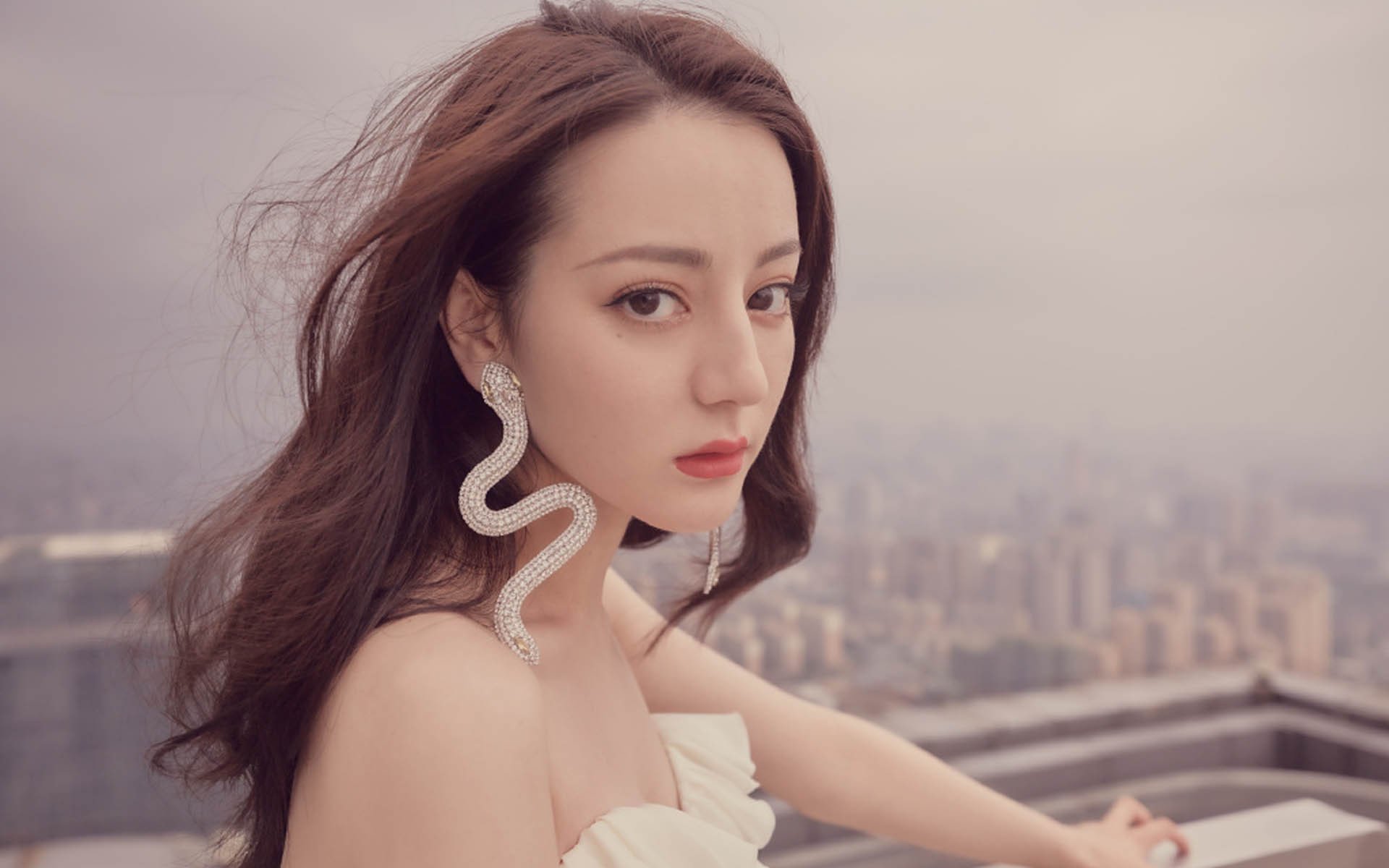 跨越时空的竞技艺术，从美加墨世界杯焦点战到独行侠单节锁定胜局