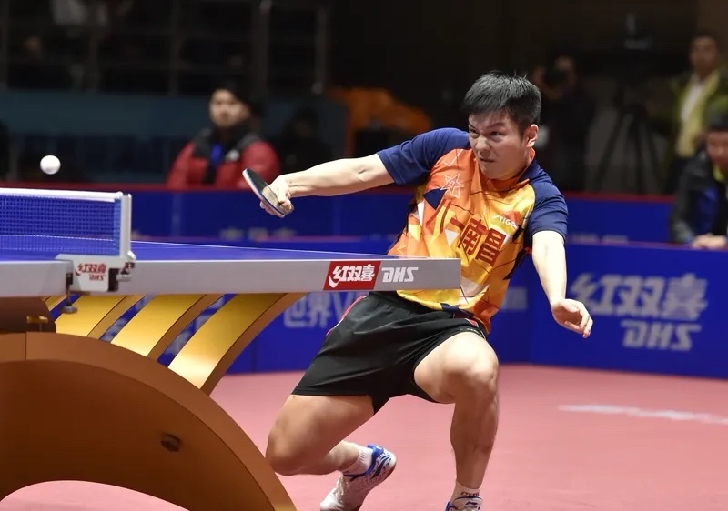 世界排名争夺战焦点战，开拓者全面压制吉林队