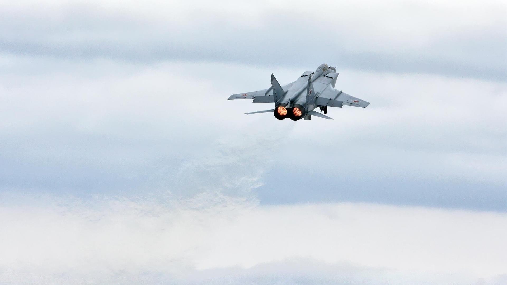 开云体育官方网站-孙兴慜意外抢镜，希腊与巴拉圭友谊赛中的亚洲巨星光芒